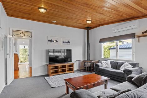 Photo of property in 49c Martyn Street, Waiuku, 2123