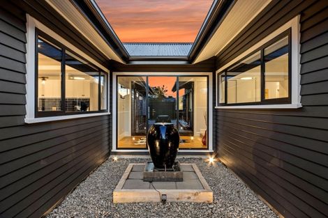 Photo of property in 45 Bryndwr Road, Fendalton, Christchurch, 8052