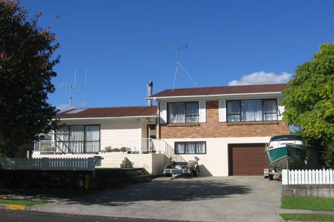 Photo of property in 17 Kowhai Place, Tokoroa, 3420