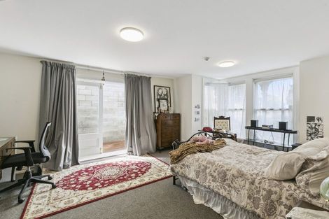 Photo of property in 49 Devon Street, Aro Valley, Wellington, 6021