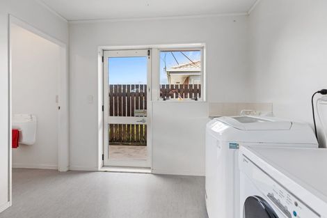 Photo of property in 343 Otumoetai Road, Otumoetai, Tauranga, 3110