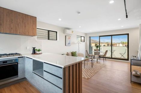 Photo of property in 95d Kervil Avenue, Te Atatu Peninsula, Auckland, 0610