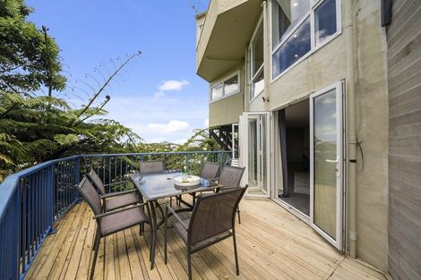 Photo of property in 51 Harbour View Road, Northland, Wellington, 6012