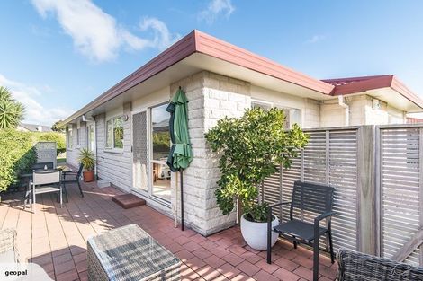 Photo of property in 19 Sunburst Court, Paraparaumu Beach, Paraparaumu, 5032