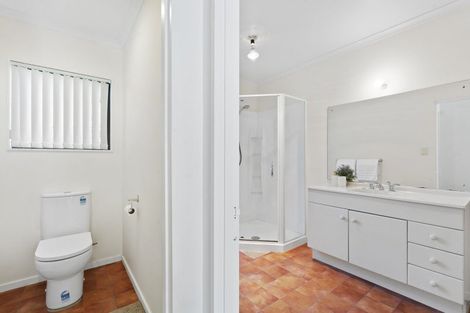 Photo of property in 6 Redwood Crescent, Westown, New Plymouth, 4310