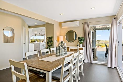 Photo of property in 1207 Whangaparaoa Road, Gulf Harbour, Whangaparaoa, 0930
