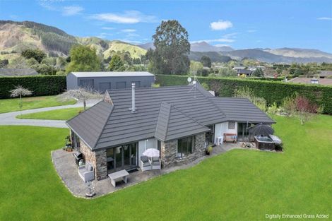 Photo of property in 27 Pohutukawa Drive, Levin, 5571