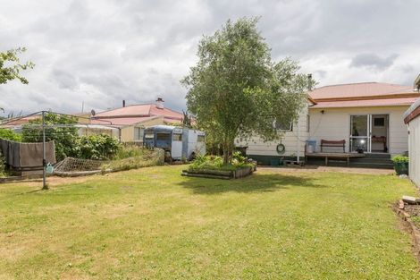 Photo of property in 6 Maine Street, Dannevirke, 4930