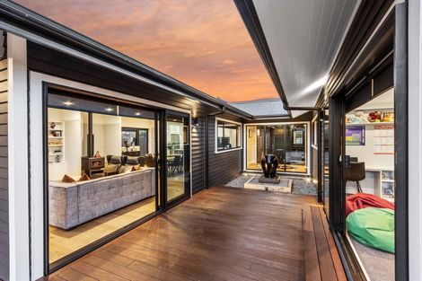 Photo of property in 45 Bryndwr Road, Fendalton, Christchurch, 8052