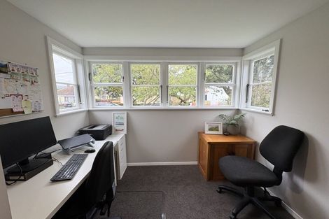 Photo of property in 74 Durham Crescent, Fairfield, Lower Hutt, 5011