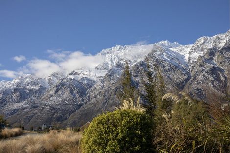 Photo of property in 53 Jacks Point Rise, Jacks Point, Queenstown, 9371