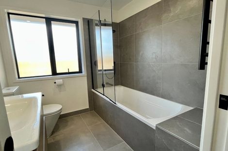 Photo of property in 7 Maraeariki Avenue, Orewa, 0931