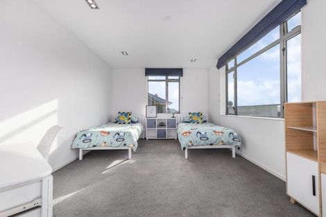 Photo of property in 35 Endeavour Drive, Whitby, Porirua, 5024