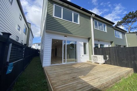 Photo of property in 35 Kaimai Avenue, Massey, Auckland, 0614