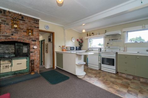 Photo of property in 9 Surat Bay Road, New Haven, Owaka, 9585