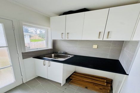 Photo of property in 106 Canongate Street, Birkdale, Auckland, 0626