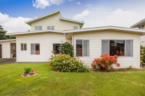 Photo of property in 5 Anaru Place, Awapuni, Palmerston North, 4412