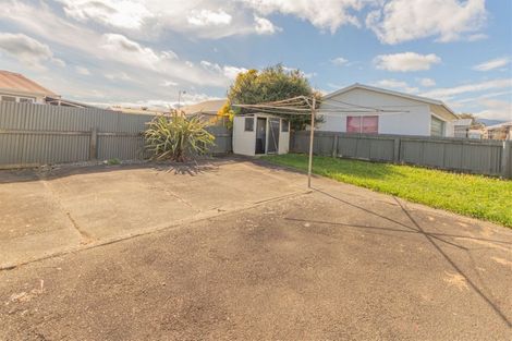 Photo of property in 13 Braemar Street, Levin, 5510