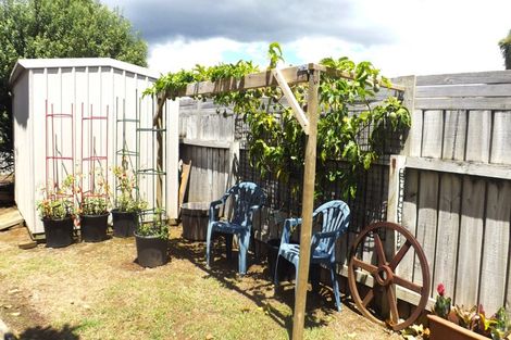 Photo of property in 1 Lochiel Place, Te Kamo, Whangarei, 0112