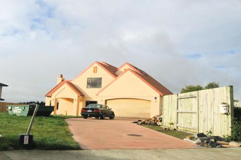 Photo of property in 22 Sycamore Crescent, Fitzherbert, Palmerston North, 4410