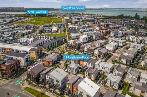 Photo of property in 11 Rangitamiro Place, Hobsonville, Auckland, 0616