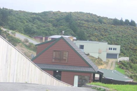 Photo of property in 16a Jasmine Grove, Maungaraki, Lower Hutt, 5010