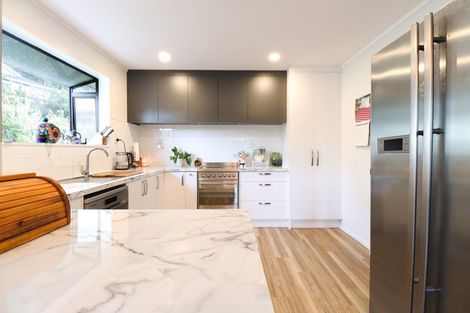 Photo of property in 9 Ration Lane, Whitby, Porirua, 5024