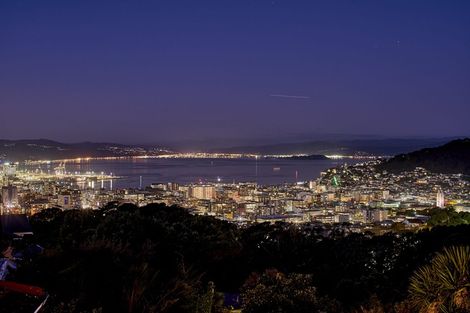 Photo of property in 47 Tanera Crescent, Brooklyn, Wellington, 6021