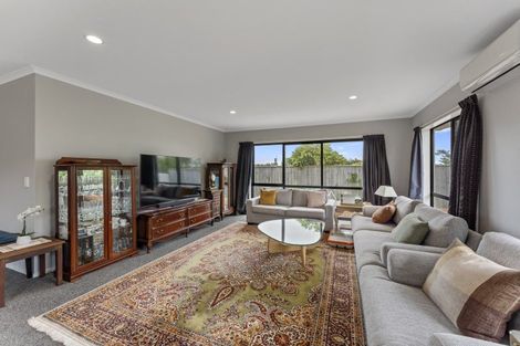 Photo of property in 11 Phoenix Court, Otaki, 5512