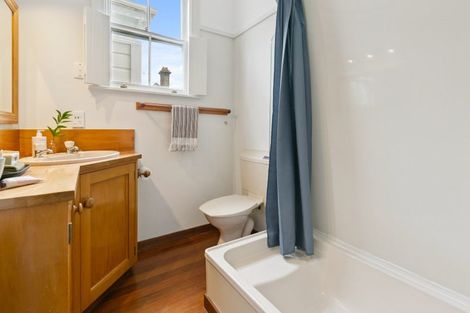 Photo of property in 7 Armour Avenue, Mount Victoria, Wellington, 6011