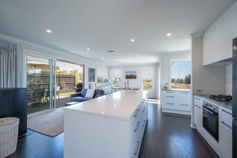Photo of property in 2 Hallmark Drive, Hope, Richmond, 7020