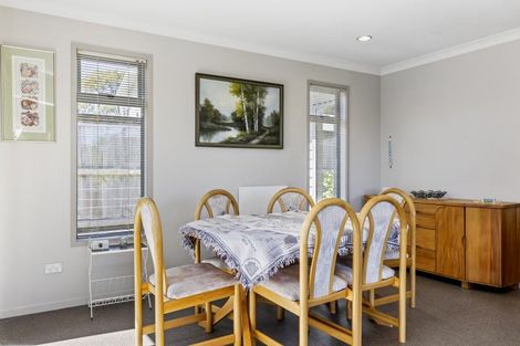Photo of property in 2/30 Ingle Avenue, Waipahihi, Taupo, 3330
