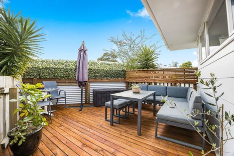 Photo of property in 40 Hindmarsh Street, Henderson, Auckland, 0612