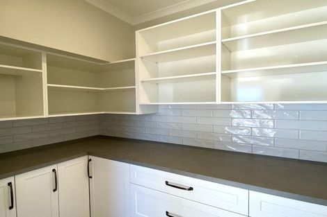 Photo of property in 28 Oyster Place, Omokoroa, 3114
