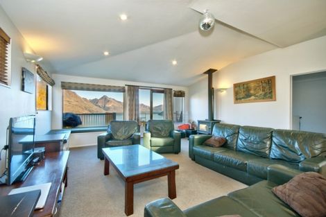 Photo of property in 20b Manchester Place, Queenstown, 9300