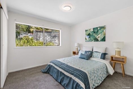 Photo of property in 2/12 Hollyhock Place, Browns Bay, Auckland, 0630
