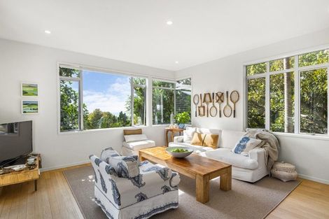 Photo of property in 1/56 Castor Bay Road, Castor Bay, Auckland, 0620