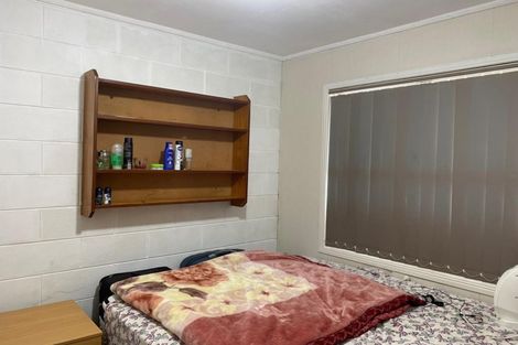 Photo of property in 92b Great South Road, Manurewa, Auckland, 2102