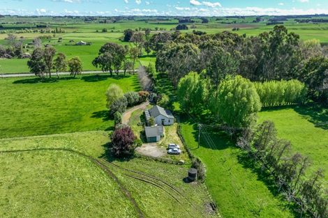 Photo of property in 1678 Kimbolton Road, Cheltenham, Feilding, 4777