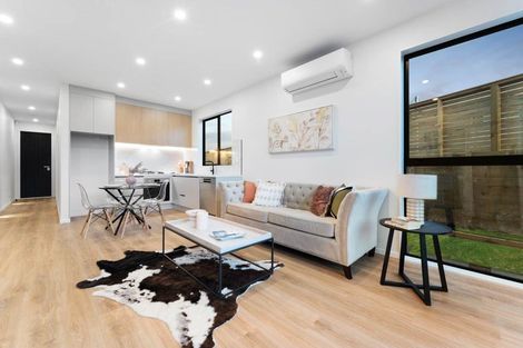 Photo of property in 18 Papai Lane, Massey, Auckland, 0614