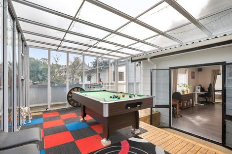 Photo of property in 2/6 Makora Road, Massey, Auckland, 0614