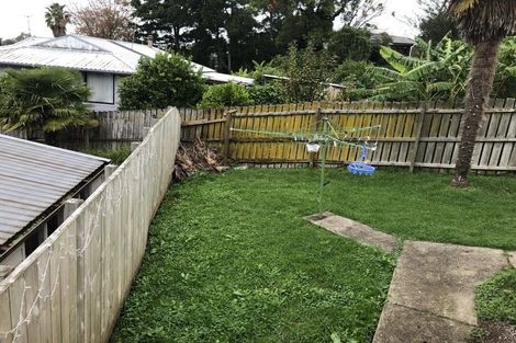 Photo of property in 12a Midgley Road, West Harbour, Auckland, 0618