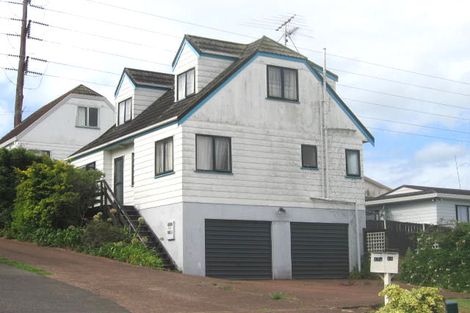 Photo of property in 1/13 Remus Place, Totara Vale, Auckland, 0629