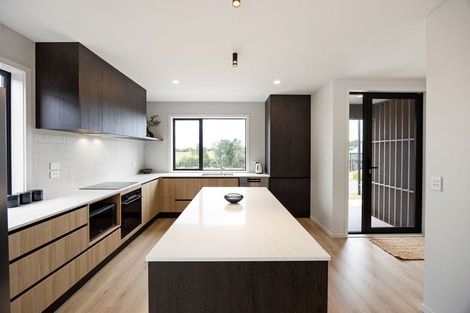 Photo of property in 16 Lumino Terrace, Peacocke, Hamilton, 3206