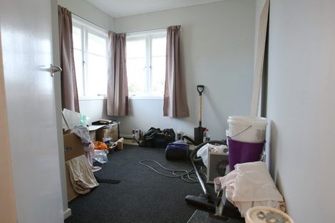 Photo of property in 18 Toru Street, Te Atatu Peninsula, Auckland, 0610