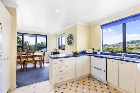 Photo of property in 16a Latitude Close, Whitby, Porirua, 5024