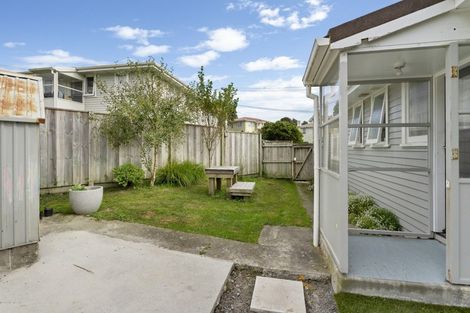 Photo of property in 11 Te Puke Street, Titahi Bay, Porirua, 5022