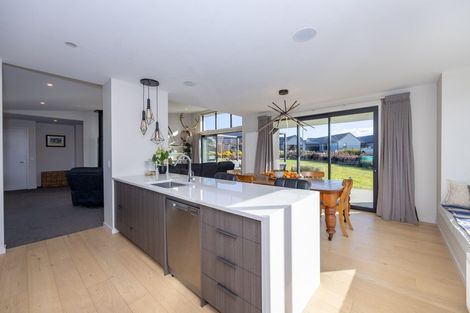 Photo of property in 2 Maryburn Lane, Wanaka, 9305