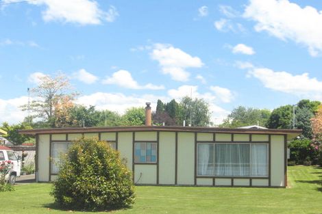 Photo of property in 52 Maclean Street, Cambridge, 3434