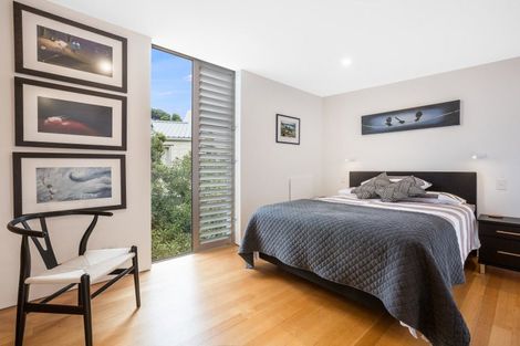 Photo of property in 31 Field Way, Waikanae Beach, Waikanae, 5036